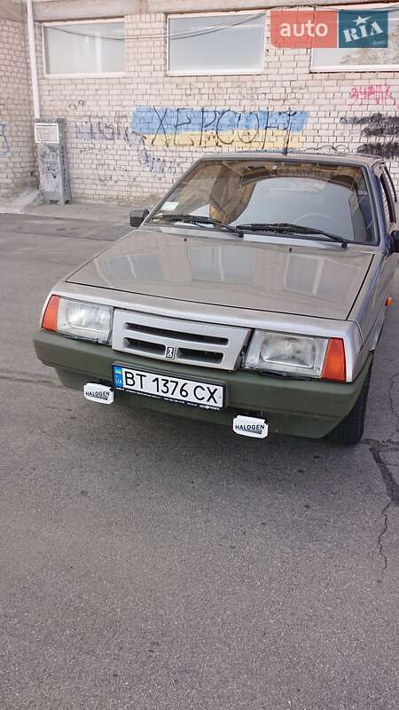 Хэтчбек ВАЗ / Lada 2108 1991 в Херсоне фото 3 Хэтчбек ВАЗ / Lada 2108 1991 в Херсоне