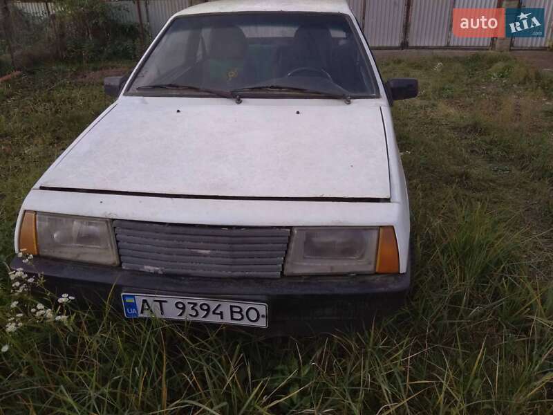 Хетчбек ВАЗ / Lada 2108 1987 в Коломиї