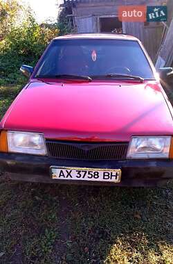 Хетчбек ВАЗ / Lada 2108 1992 в Валках Хетчбек ВАЗ / Lada 2108 1992 в Валках