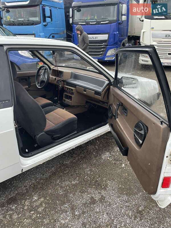 Хэтчбек ВАЗ / Lada 2108 1987 в Львове