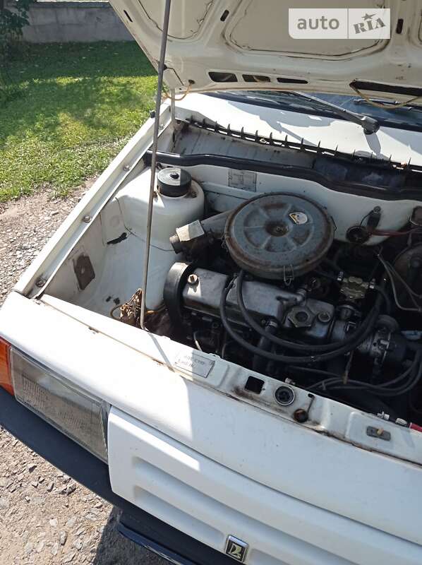 Хетчбек ВАЗ / Lada 2108 1991 в Мостиській