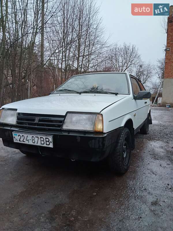 Хэтчбек ВАЗ / Lada 2108 1992 в Литине