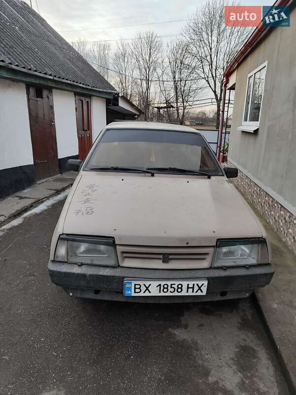 Хэтчбек ВАЗ / Lada 2108 1995 в Хмельницком