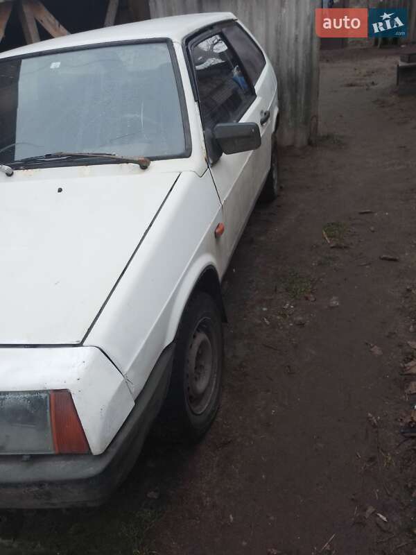 Хэтчбек ВАЗ / Lada 2108 1990 в Бершади