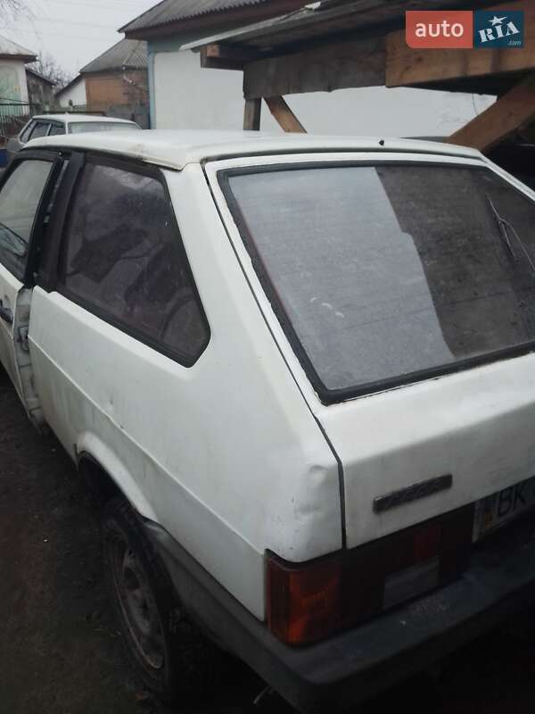 Хэтчбек ВАЗ / Lada 2108 1990 в Бершади