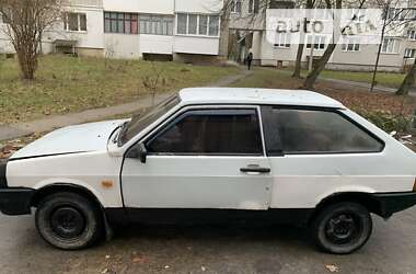 Хэтчбек ВАЗ / Lada 2108 1987 в Новояворовске
