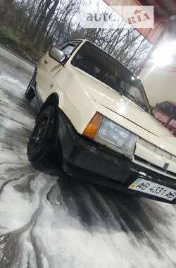 Хэтчбек ВАЗ / Lada 2108 1988 в Тростянце