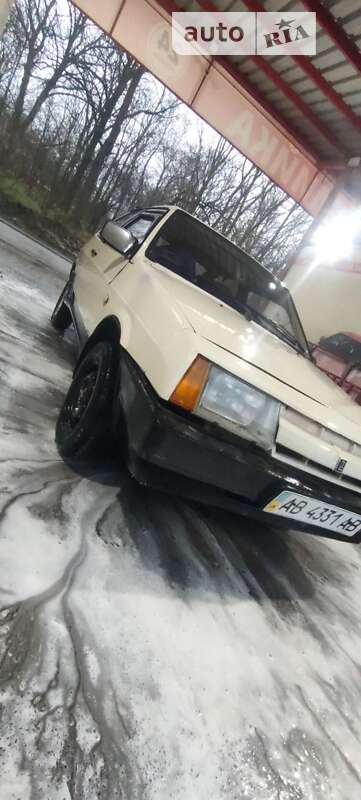 Хетчбек ВАЗ / Lada 2108 1988 в Тростянці