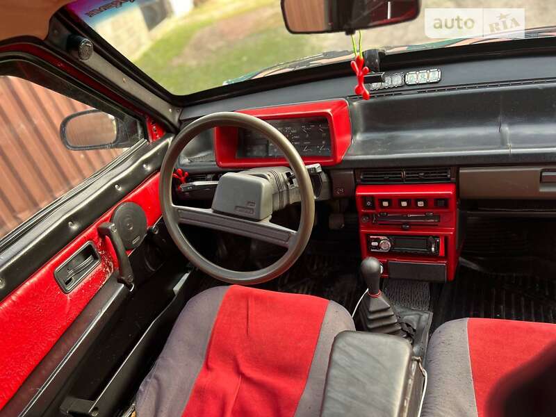 Хетчбек ВАЗ / Lada 2108 1993 в Луцьку