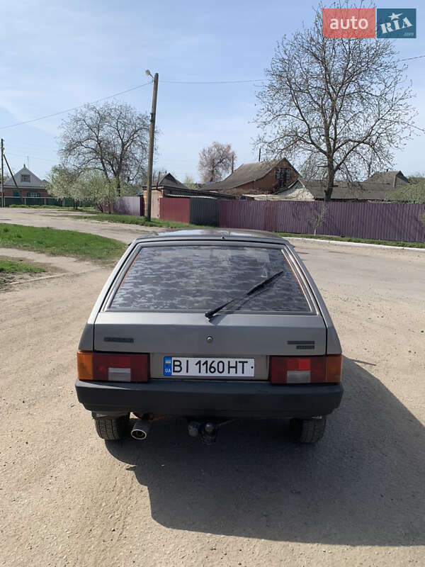 Хэтчбек ВАЗ / Lada 2108 1993 в Миргороде