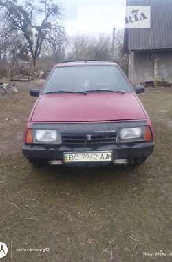 Хэтчбек ВАЗ / Lada 2108 1992 в Белогорье