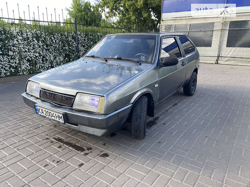 Хетчбек ВАЗ / Lada 2108 1993 в Києві