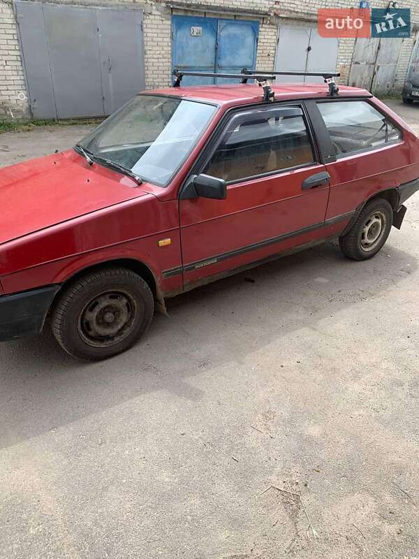 Хэтчбек ВАЗ 2108 1992 в 