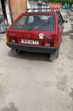 Хэтчбек ВАЗ 2108 1992 в 