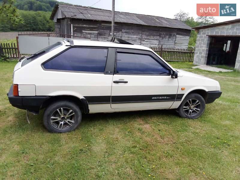 Хэтчбек ВАЗ / Lada 2108 1992 в Львове