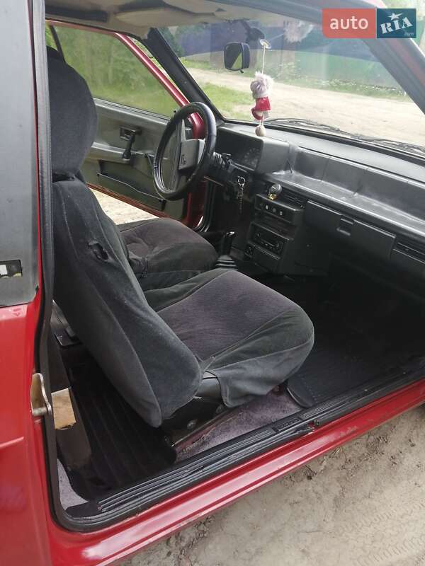 Хэтчбек ВАЗ / Lada 2108 1994 в Чернигове фото 6 Хэтчбек ВАЗ / Lada 2108 1994 в Чернигове