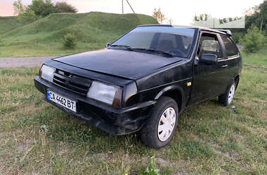 Хэтчбек ВАЗ / Lada 2108 1990 в Гадяче