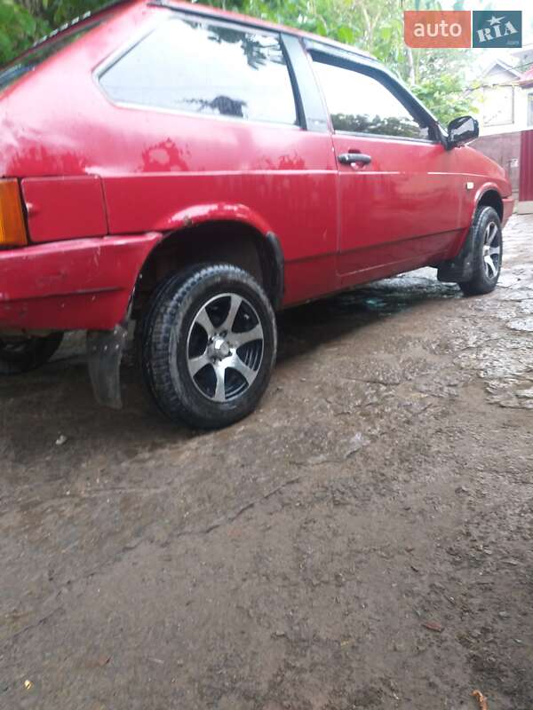 Хэтчбек ВАЗ / Lada 2108 1990 в Чемеровцах