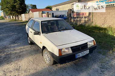 Хетчбек ВАЗ / Lada 2108 1993 в Сарнах