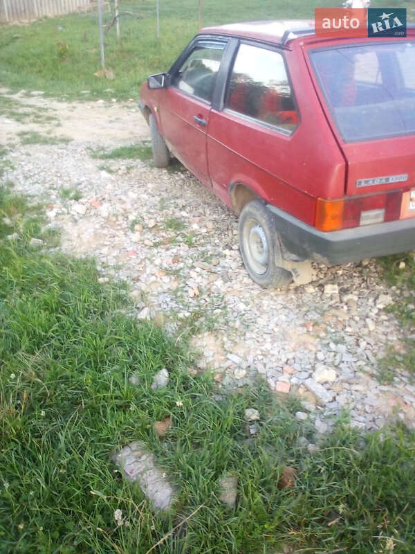 Хэтчбек ВАЗ / Lada 2108 1995 в Черновцах фото 8 Хэтчбек ВАЗ / Lada 2108 1995 в Черновцах