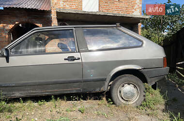Хэтчбек ВАЗ 2108 1993 в 