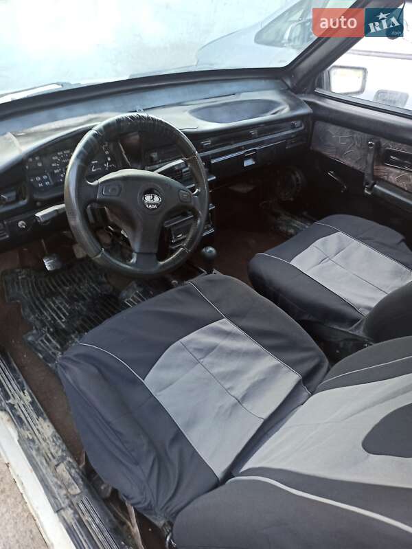 Хэтчбек ВАЗ / Lada 2108 1987 в Вижнице фото 3 Хэтчбек ВАЗ / Lada 2108 1987 в Вижнице