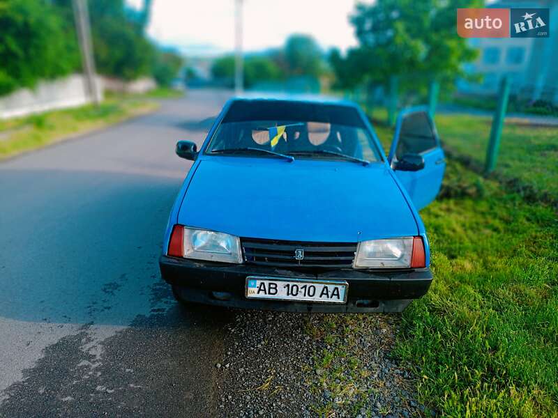 Хэтчбек ВАЗ / Lada 2108 1987 в Тростянце