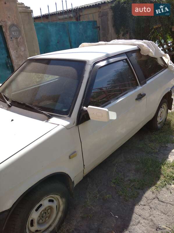 Хэтчбек ВАЗ / Lada 2108 1991 в Харькове фото 3 Хэтчбек ВАЗ / Lada 2108 1991 в Харькове