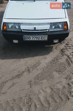 Хэтчбек ВАЗ 2108 1986 в 