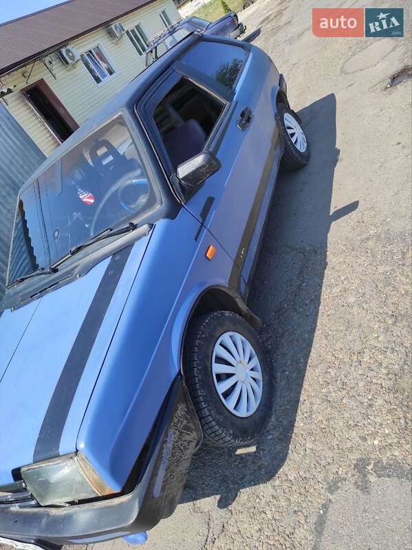 Хетчбек ВАЗ / Lada 2108 1986 в Чернівцях