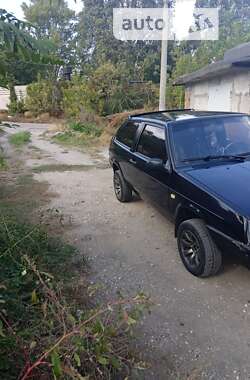 Хэтчбек ВАЗ / Lada 2108 1993 в Каменском