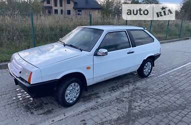 Хэтчбек ВАЗ / Lada 2108 1992 в Дрогобыче