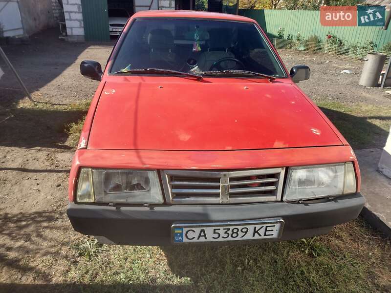 Хэтчбек ВАЗ / Lada 2108 1986 в Смеле