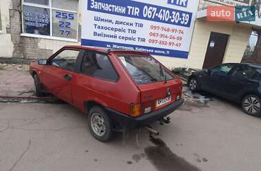 Хэтчбек ВАЗ / Lada 2108 1993 в Житомире