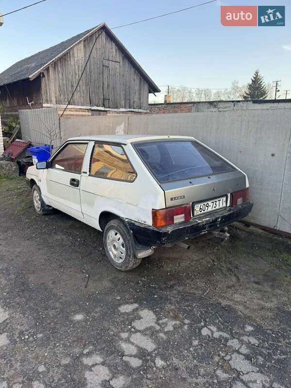 Хэтчбек ВАЗ / Lada 2108 1987 в Львове