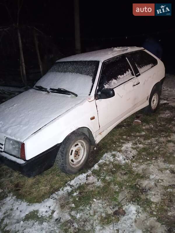 Хетчбек ВАЗ / Lada 2108 1989 в Києві фото 2 Хетчбек ВАЗ / Lada 2108 1989 в Києві