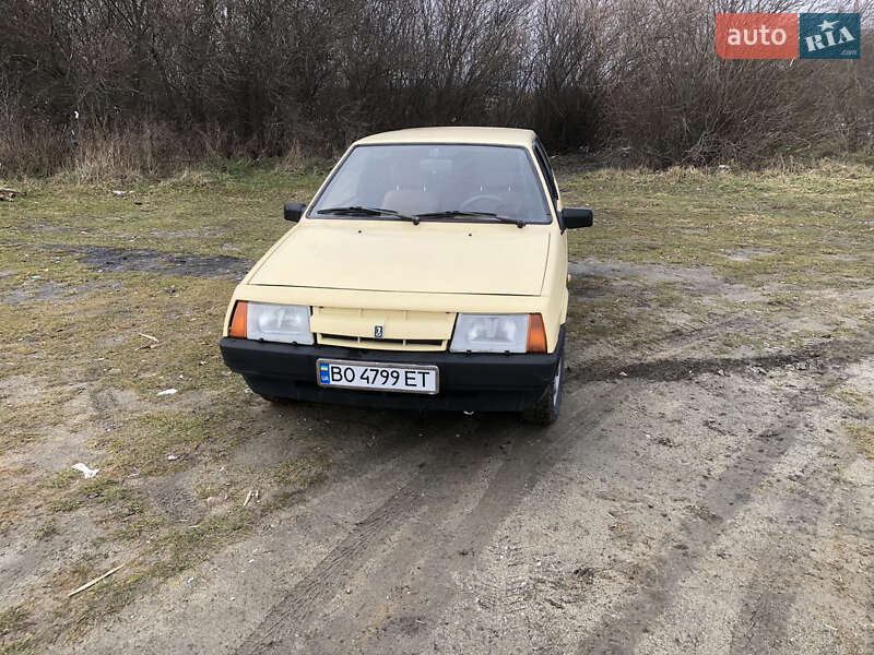 Хэтчбек ВАЗ 2108 1986 в 