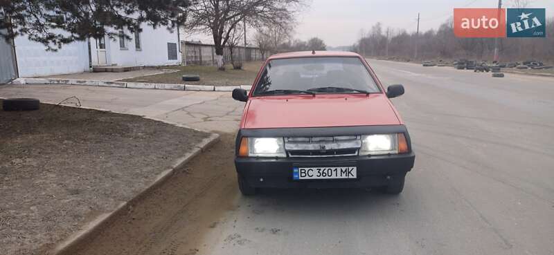 Хэтчбек ВАЗ 2108 1990 в 