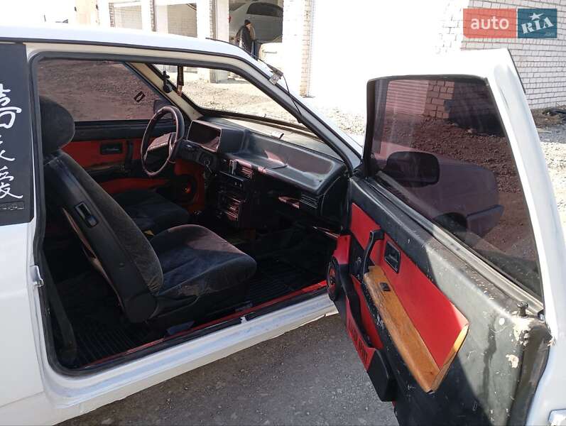 Хэтчбек ВАЗ / Lada 2108 1987 в Каменском