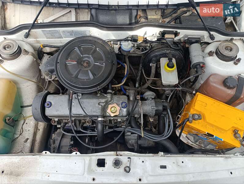 Хэтчбек ВАЗ / Lada 2108 1991 в Конотопе