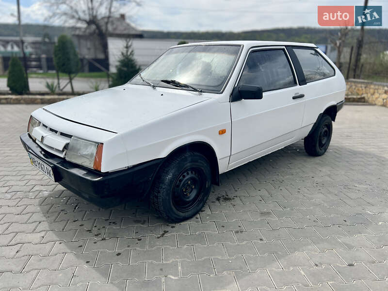 Хетчбек ВАЗ / Lada 2108 1988 в Могилів-Подільському