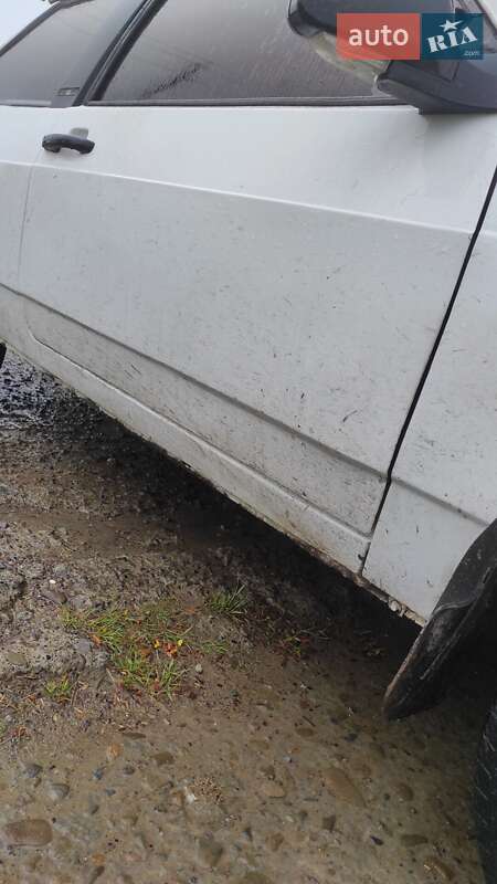 Хэтчбек ВАЗ / Lada 2108 1992 в Новом Роздоле