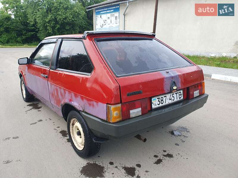 Хетчбек ВАЗ / Lada 2108 1989 в Стрию