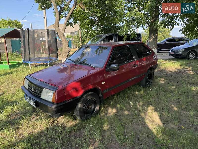 Хэтчбек ВАЗ 2108 1987 в 