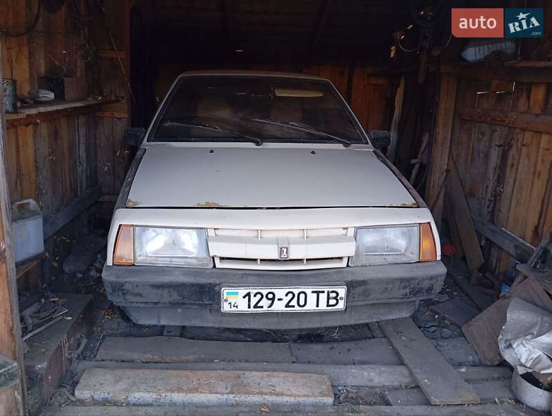 Хэтчбек ВАЗ / Lada 2108 1987 в Лопатине