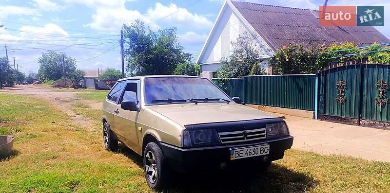 Хэтчбек ВАЗ 2108 1988 в 