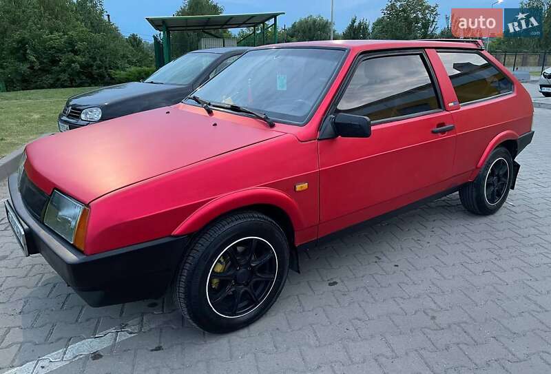 Хэтчбек ВАЗ 2108 1995 в 