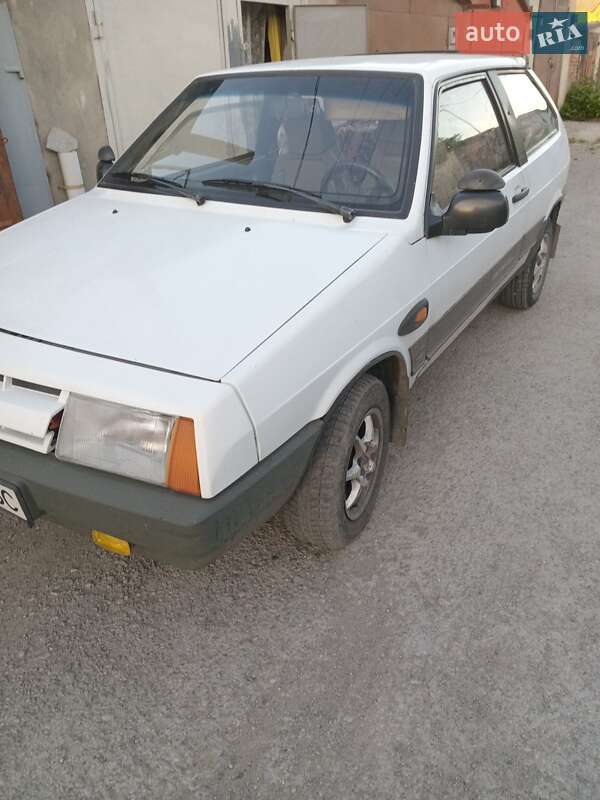 Хэтчбек ВАЗ / Lada 2108 1989 в Каменец-Подольском фото 3 Хэтчбек ВАЗ / Lada 2108 1989 в Каменец-Подольском