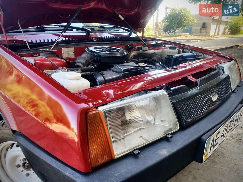 Хетчбек ВАЗ / Lada 2108 1988 в Дніпрі
