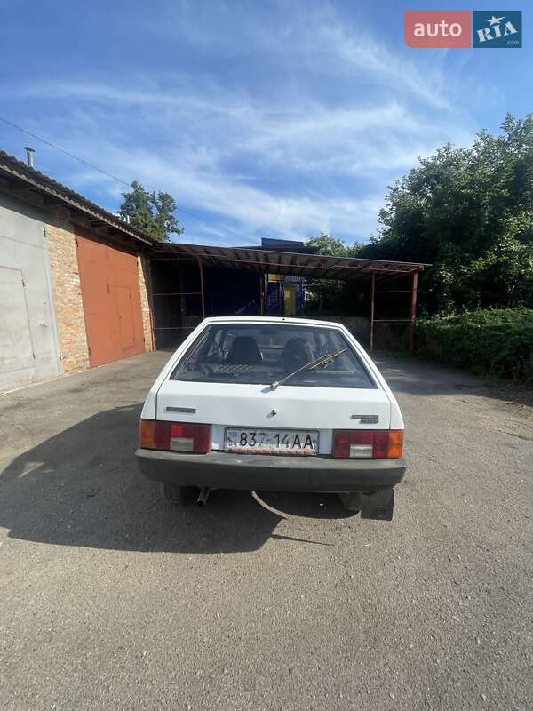 Хэтчбек ВАЗ / Lada 2108 1989 в Ромнах фото 5 Хэтчбек ВАЗ / Lada 2108 1989 в Ромнах